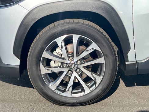Used 2023 Toyota Corolla Cross XLE AWD/4WD image 25