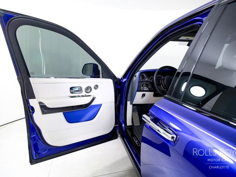 Certified 2024 Rolls-Royce Cullinan Black Badge w/ Dark Exterior Package image 11