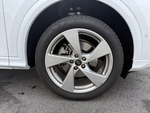 Used 2025 Audi Q5 Premium Plus w/ Premium Plus image 11