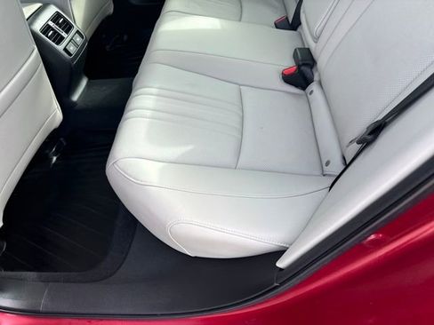 Certified 2022 Honda Accord Touring image 19