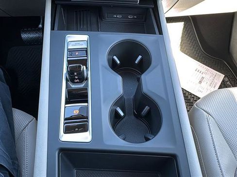 New 2026 Volkswagen Atlas SE image 25