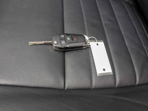 Used 2023 Ford Transit 350 XLT image 24