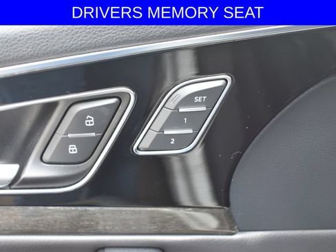 Used 2019 Audi Q7 3.0T Premium Plus w/ Premium Plus Package AWD/4WD image 5