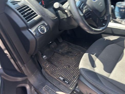 Used 2019 Ford Explorer XLT AWD/4WD image 5