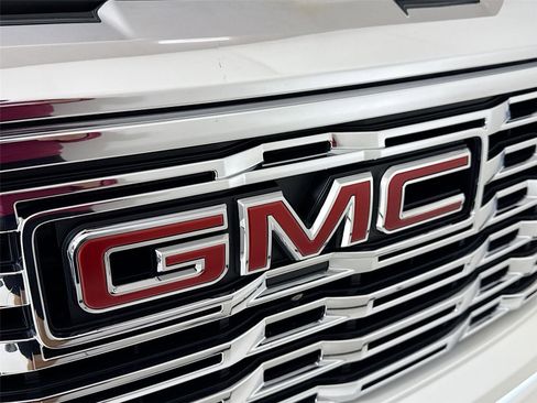 Used 2022 GMC Sierra 1500 Denali Ultimate AWD/4WD image 36