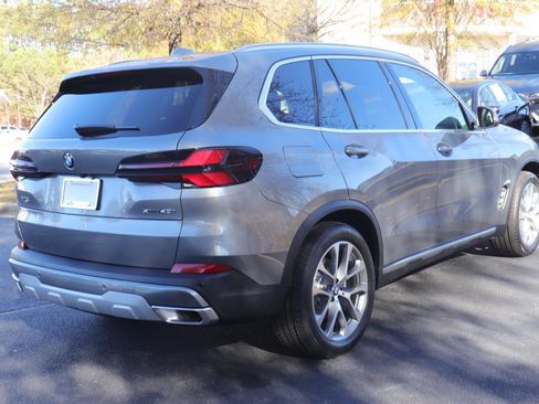 New 2026 BMW X5 xDrive40i w/ Premium Package image 7