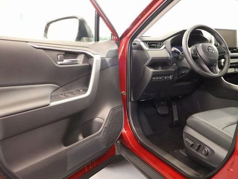 New 2025 Toyota RAV4 XLE image 9