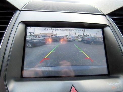 Used 2017 Ford Taurus SEL w/ Equipment Group 201A image 28