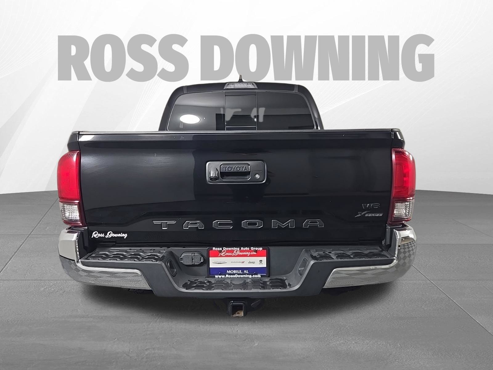 Used 2023 Toyota Tacoma SR5 RWD image 5