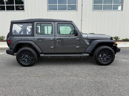 Used 2022 Jeep Wrangler Unlimited Sport AWD/4WD image 20