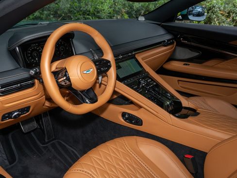 Used 2024 Aston Martin DB12 Coupe RWD image 14