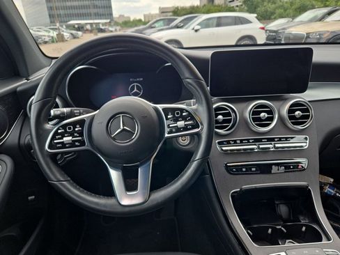 Used 2022 Mercedes-Benz GLC 300 4MATIC image 17
