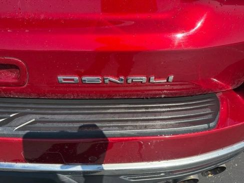 Used 2021 GMC Yukon XL Denali w/ Denali Premium Package AWD/4WD image 12