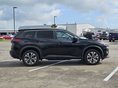 Used 2023 Nissan Rogue SV w/ SV Premium B Package FWD image 4