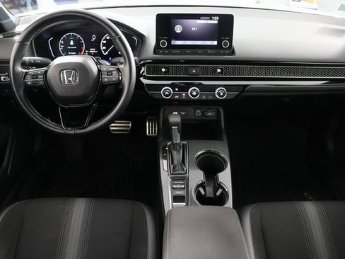 Used 2024 Honda Civic Sport image 2