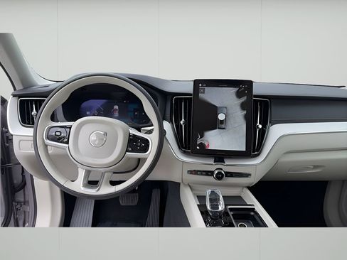New 2026 Volvo XC60 B5 Ultra w/ Climate Package AWD/4WD image 16