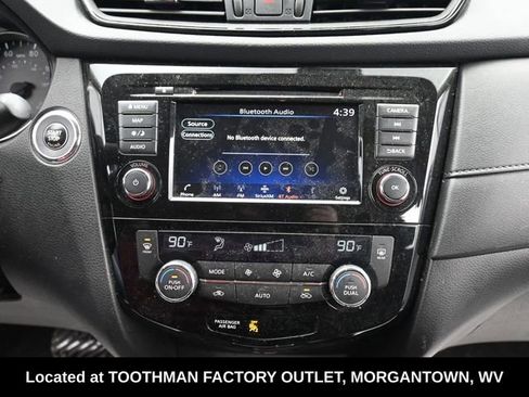 Used 2020 Nissan Rogue SV w/ Premium Package image 15