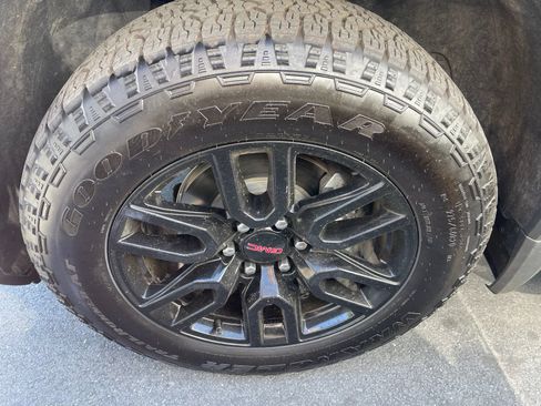 Used 2026 GMC Sierra 1500 Elevation w/ Elevation Select Package AWD/4WD image 3