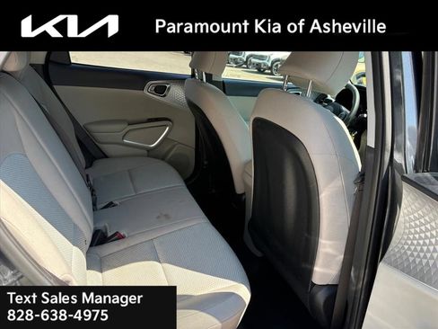 Used 2020 Kia Soul LX FWD image 18