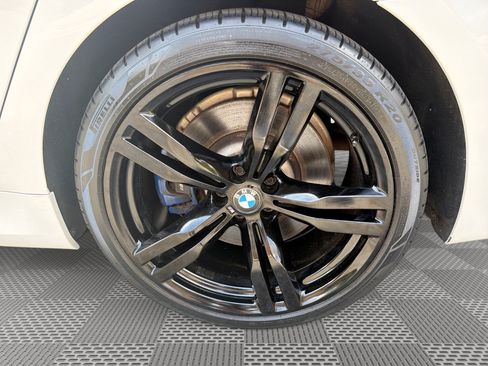 Used 2019 BMW 750i w/ Executive Package RWD image 29