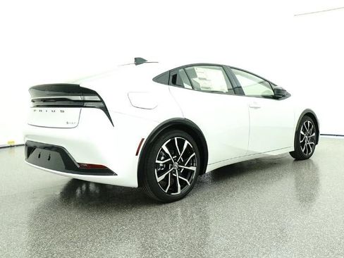 New 2026 Toyota Prius Plug-In Hybrid image 25