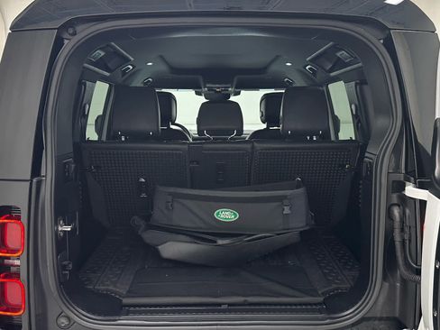 Used 2023 Land Rover Defender 110 X-Dynamic SE AWD/4WD image 43