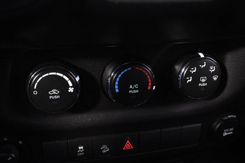 Used 2016 Jeep Wrangler Unlimited Sport w/ Quick Order Package 24S AWD/4WD image 29