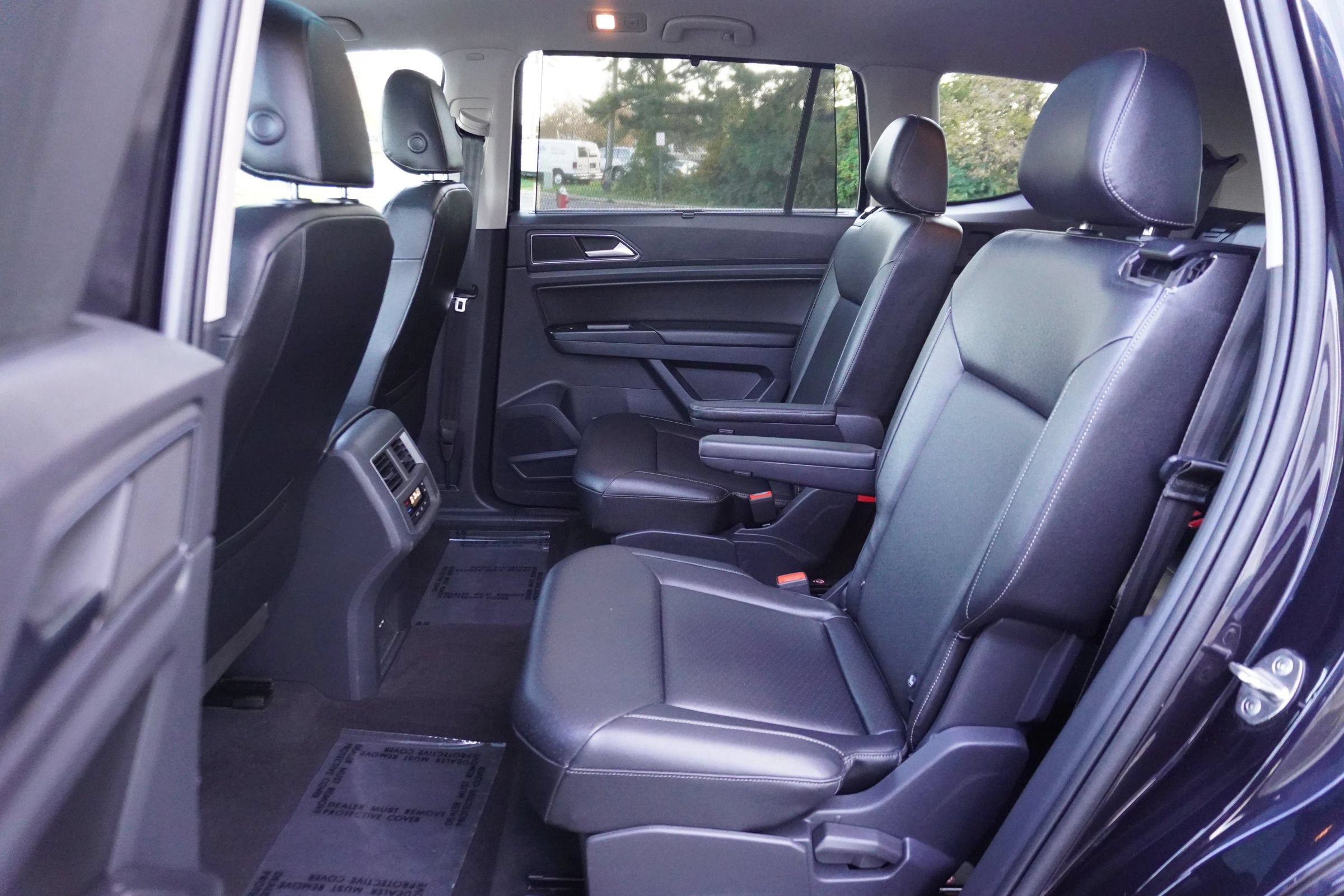 Used 2019 Volkswagen Atlas SEL R-Line AWD/4WD image 9