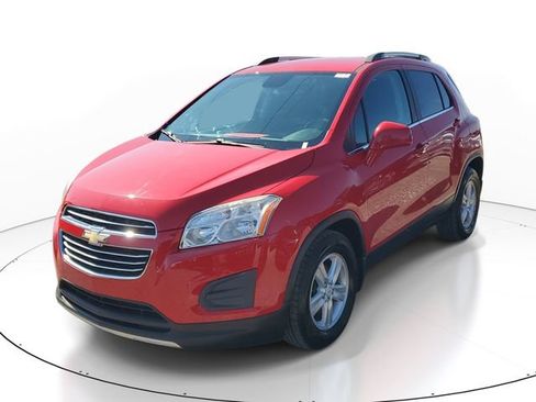 Used 2016 Chevrolet Trax LT w/ LPO, Protection Package FWD image 2