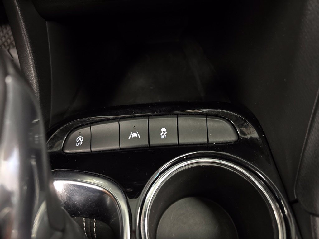 Used 2023 Buick Encore GX Select w/ Sport Touring Package FWD image 24