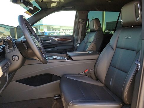 Used 2022 Cadillac Escalade ESV Luxury image 19