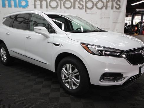 Used 2019 Buick Enclave Essence image 8