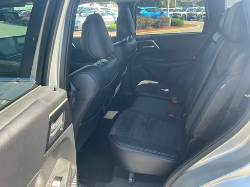 Used 2024 Mitsubishi Outlander SE FWD image 13