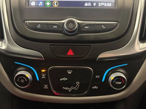 Used 2021 Chevrolet Equinox LS w/ LPO, Floor Liner Package image 32