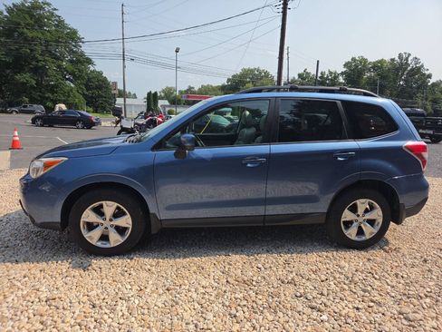Used 2015 Subaru Forester 2.5i Premium w/ All-Weather Package AWD/4WD image 4