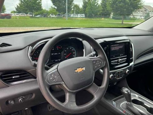 Used 2020 Chevrolet Traverse LS FWD image 8