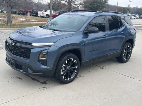 Used 2025 Chevrolet Equinox RS w/ Convenience Package III image 5