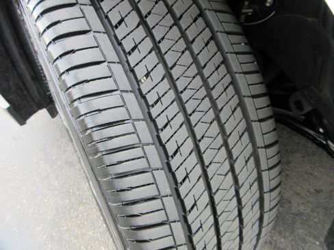 Used 2025 Lexus UX 300h AWD image 53