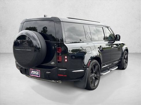 Used 2023 Land Rover Defender 130 X-Dynamic SE AWD/4WD image 5