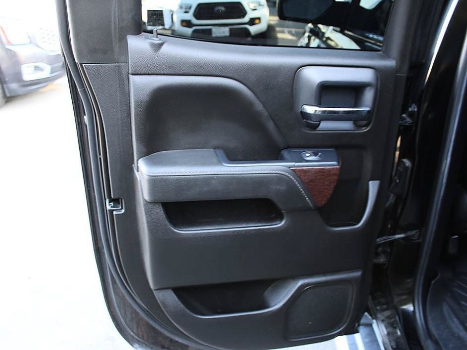 Used 2018 GMC Sierra 1500 SLT w/ SLT Premium Package RWD image 8