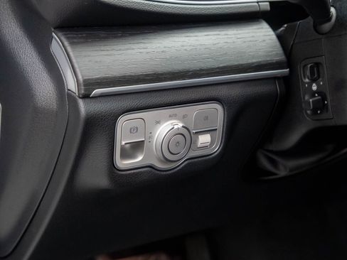 Used 2023 Mercedes-Benz GLE 350 4MATIC image 19