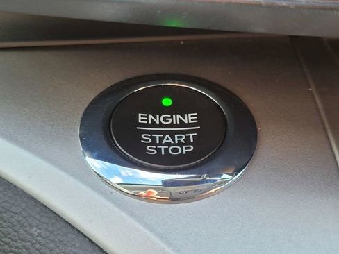 Used 2021 Ford Explorer XLT w/ Equipment Group 202A image 26