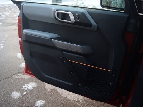 Used 2023 Ford Bronco Badlands w/ Sasquatch Package image 18