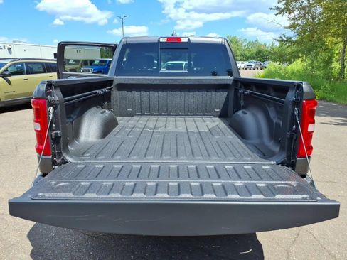 New 2026 RAM 1500 Big Horn AWD/4WD image 14