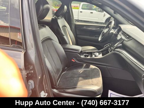 Used 2022 Jeep Grand Cherokee L Laredo AWD/4WD image 8
