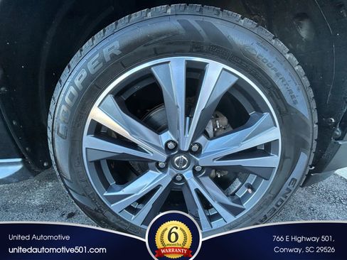 Used 2019 Nissan Pathfinder Platinum image 23