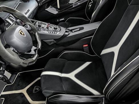 Used 2017 Lamborghini Aventador LP 750-4 Superveloce AWD/4WD image 15