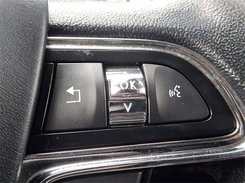 Used 2022 Lincoln Nautilus FWD image 22