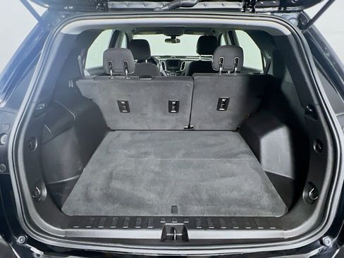 Used 2019 Chevrolet Equinox LS image 23