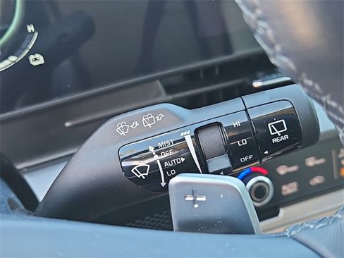 Used 2024 Kia Sportage EX w/ EX Premium Package image 22